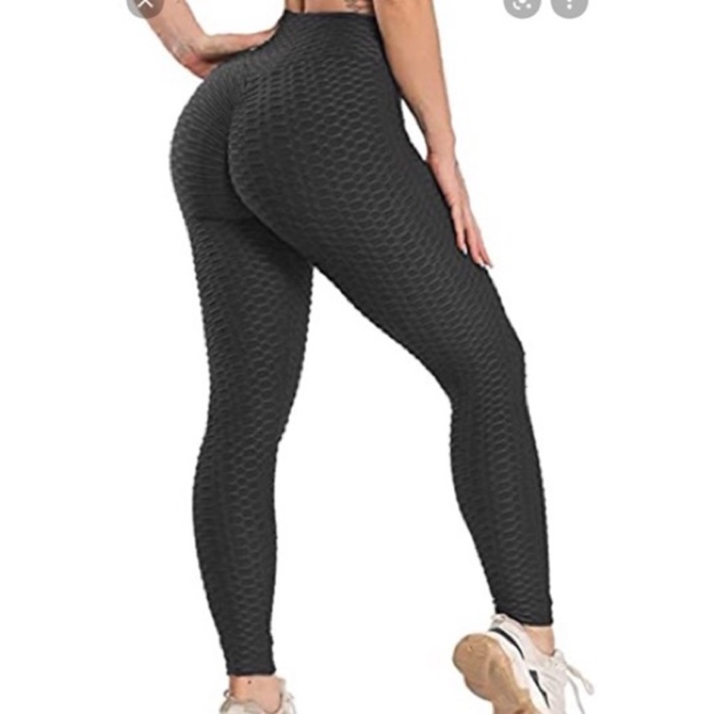 TikTok scrunch leggings